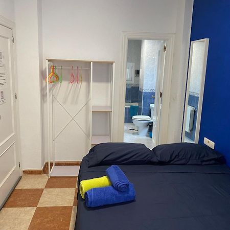 Oh! My Hostel Гранада Екстериор снимка