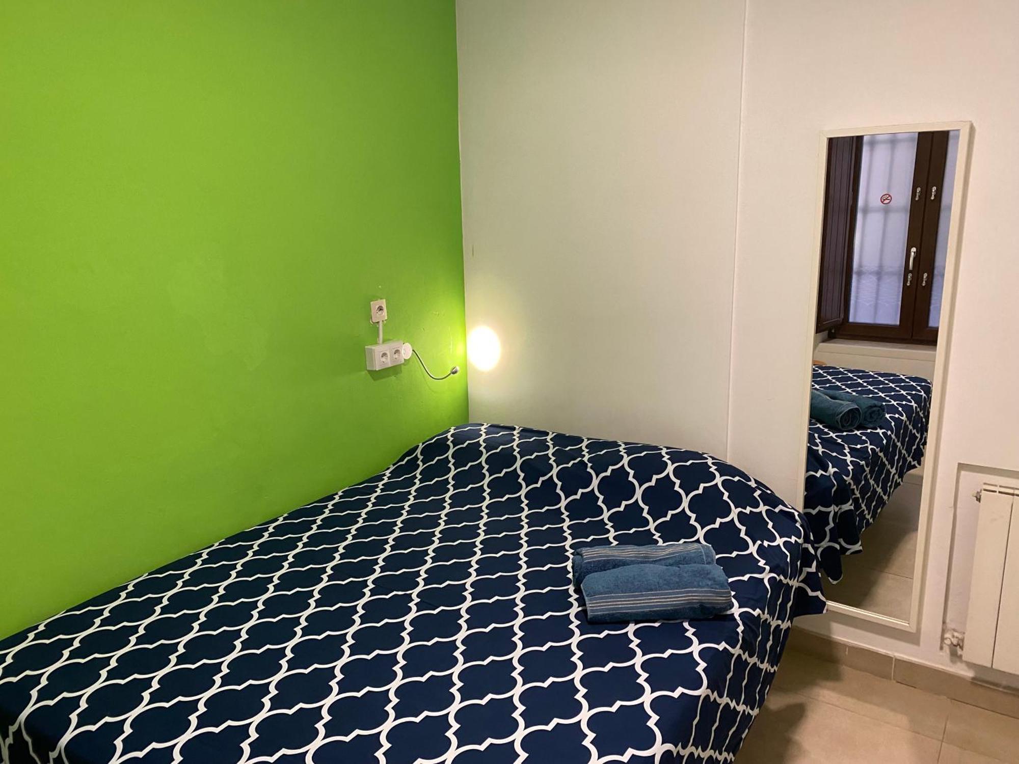 Oh! My Hostel Гранада Екстериор снимка
